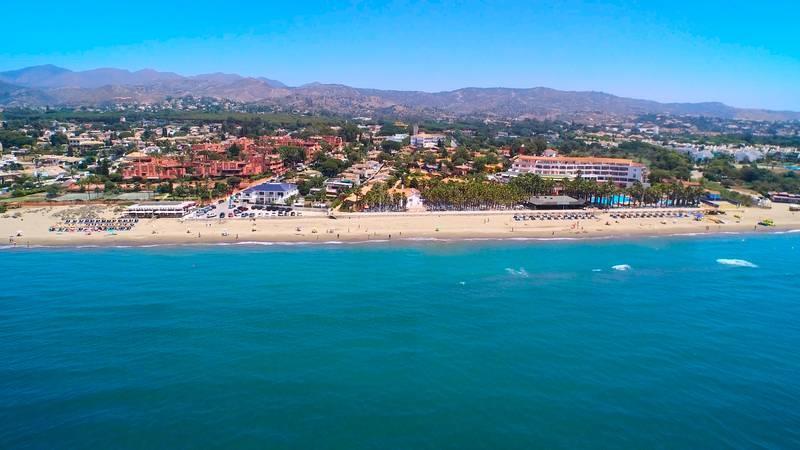 Nissiana Hotel & Bungalows