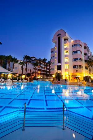 Delphin Imperial Lara